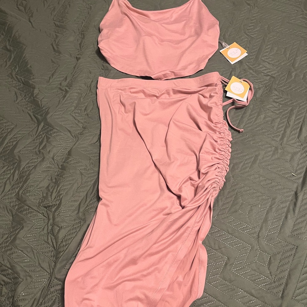 Elegant Pink Ruched Skirt